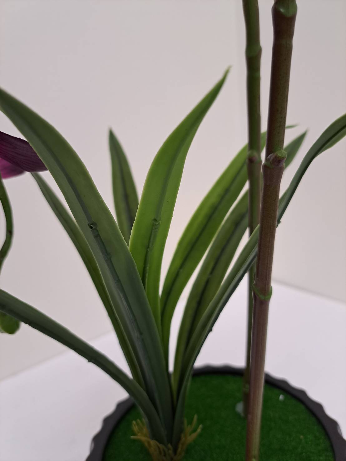Faux Magenta Purple Phalaenopsis Orchid Arrangement FT-253-E - lifestyle home decor display