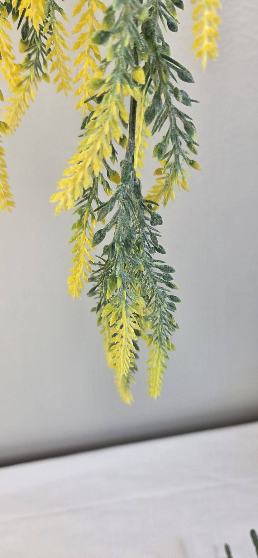 Faux Yellow Green Trailing Greenery Bunch FT08-D - close-up yellow green foliage detail