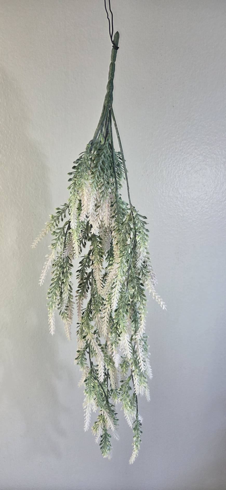 Faux Green White Trailing Greenery Bunch FT08-A - full hanging view on wall